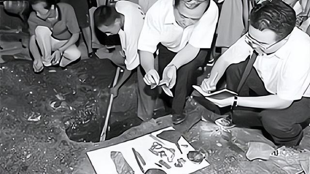 2007年重庆大雨，渣滓洞惊现一个地洞，洞中藏品揭开沉痛革命历史