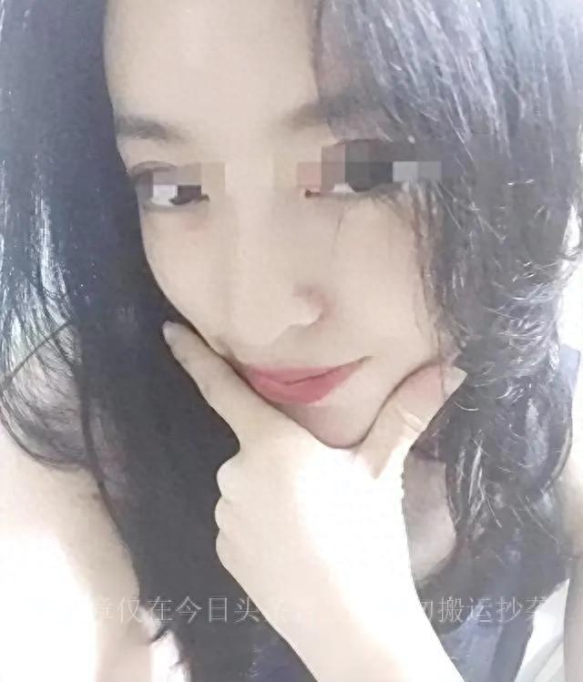 女幼师与学生家长的辣眼聊天曝光一周四次，亲密对话引发舆论风暴