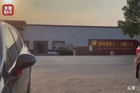 “脚尖上的酸菜”触目惊心！康师傅、统一、肯德基、白象等都回应了图片