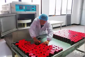 90小伙把阜阳酱豆卖到全国图片