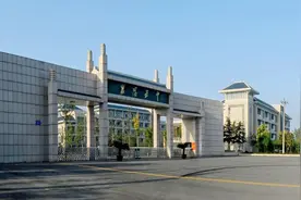 襄阳五中2023级新生注册及报到须知图片