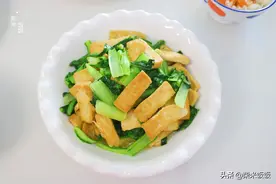 一家三口的午餐，没有大鱼大肉，但却营养搭配，幸福感满满图片