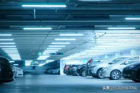 燕山大学地下车库29分钟的视频，年轻人真会玩，毁尽三观图片