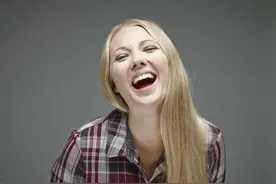 “下下周”千万不要翻译成“next next week”，老外要笑死了图片