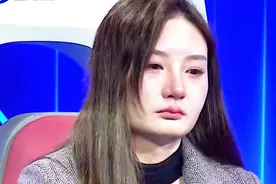 男子辛苦攒42万，妻子全款给弟弟买房，母亲住院用钱卡里不足一百图片