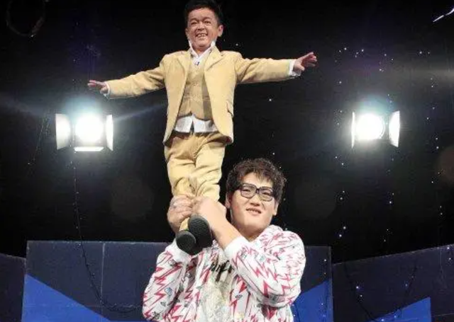 一亿米的巨人美女是谁 一亿米的巨人美女古风