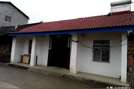 陕西咸阳，郭某花了18万元钱买了一套农村宅基地，双方约定，若遇到拆迁，则拆迁款归郭某所有。可结果呢？图片