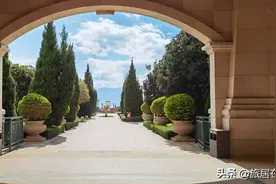 据说是世界上最美的希尔顿酒店，对不对不说，绝对是网红打卡圣地图片