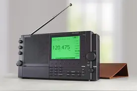 首曝拆机图，伊顿精英Satellit HD收音机的内部做工如何？图片