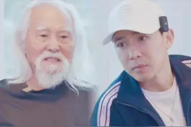 89岁“最帅大爷”王德顺，身体柔韧性震惊刘畊宏，从50岁健身至今图片