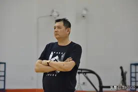 巩晓彬逍遥农家乐，山东高速男篮困难时期有何筹码打动巩晓彬回归图片