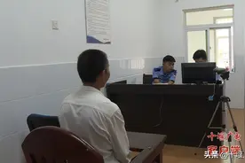私自回收切割煤气罐，十堰民警提醒：既危险又犯法！图片