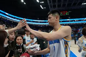 专访方硕：续约首钢永远是我的首选，这个赛季减重10斤状态不错图片