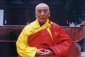 通慧老和尚：92岁圆寂，死后肉身不腐，坐缸三年，终成肉身菩萨图片