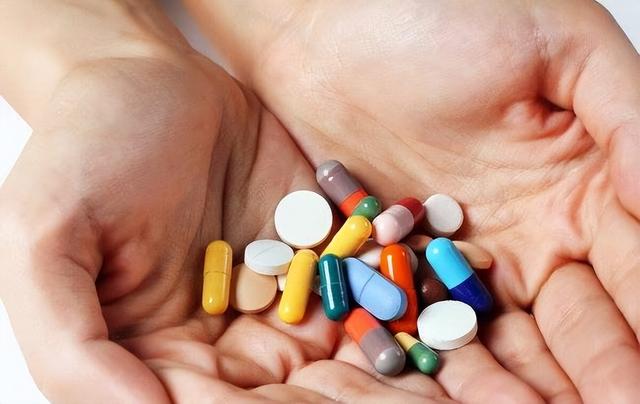 奥拉西坦是治疗痴呆、记忆力下降的常用药，服用时注意哪4点？