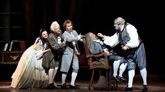 ����ά���ǵ�����ʦ������������۷�֮������ЦҲ�����������