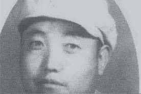 军官要到什么级别才会配备警卫员？警卫员也不是那么容易做的图片