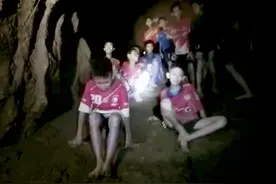 13人被困洞穴18天，泰国救援过程看得人心惊肉跳，全程堪比恐怖片图片