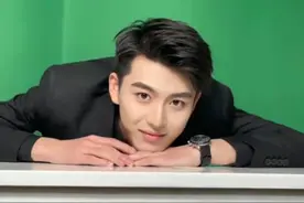 ​他是中传艺考“第一名”，长相惊艳气质出众，有一位了不起的舅舅图片