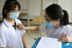 高中体检尺度太大，实在接受不了脱内裤，男同学：你是没经历兵检图片