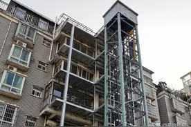 加装电梯的闹剧终于落幕了！我住二楼就不想装，大家看看谁自私？图片