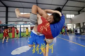 真实的“八角笼中”：农村孩子学散打，当学习没有天赋，习武成为唯一选择图片