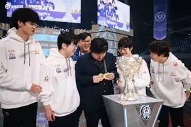 eStar夺冠，Alan激动发文：感谢队友带躺拿到大满贯，成KPL第一人图片