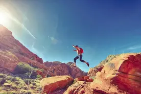 让一个人越来越年轻的7个习惯图片