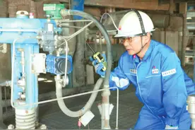 乌石化自主研发的新型催化剂实现增产 催化剂成本降至过去的五分之一图片