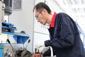 喜讯！经开区3人荣获“全国技术能手”称号！图片