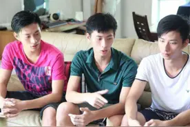 不靠颜值靠实力的三胞胎兄弟，原来学舞蹈，现在成了军营男子汉图片