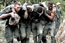 南越入侵北越导致越南战争爆发？1964年8月4日美国介入越南战争图片