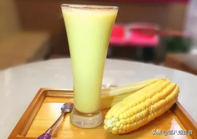 在家自制玉米汁，不要只用水，巧加“2料”，玉米汁又顺滑又香浓