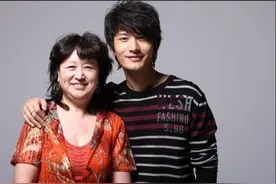 黄晓明母亲张素霞：劝阻过儿子离婚，如今孙子成了她的“心病”图片