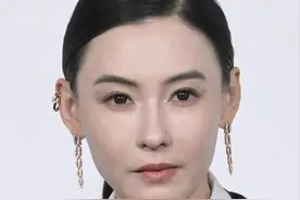 嘉人盛典女星怼脸生图：张柏芝脸微肿，刘诗诗卡粉，程潇像仿生人图片