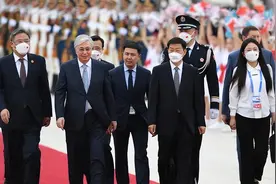 这国总统狂秀中文！有多少中国校友在外国当总统？图片