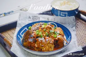 炖鱼用料太多，难怪味道不鲜不好吃，只需2味料，鱼肉鲜嫩还入味图片