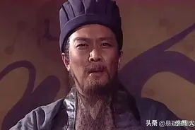 再刷《三国》，诸葛亮张冠李戴孙权的草船借箭，曹操为啥不用火攻图片