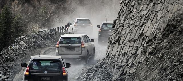 「普拉多2.7」2TR搭载机械增压 卓尔不凡 奢华首先 尽显非凡本领