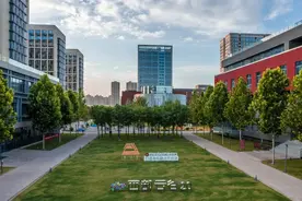 90多人的采访团来到沣西！图片