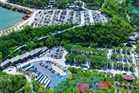 沉浸式亲子遛娃，市民游客玩转山野不亦乐乎图片