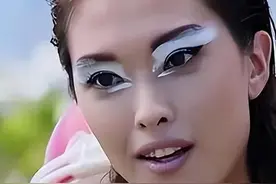 拒绝承认中国血统，却又想回到中国捞金，网友：你要点脸好吗？图片