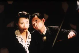 《红玫瑰与白玫瑰》：为面子而活的人，最终丢了里子图片