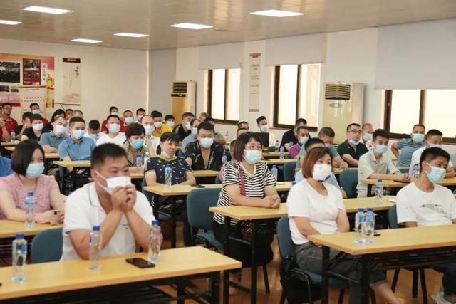 ʯ��Ƴ�����Ӫ����˾�����;���ҵ�������̻���˳���ٿ�