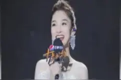 TFboys十周年主持人蓝羽疑家世被扒，有人称其家庭背景太强大图片