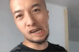 靠揭秘科技与狠活走红 辛吉飞直播带货翻车图片