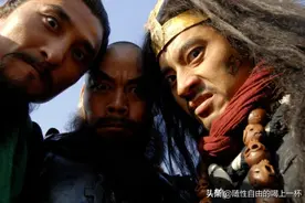 进京赶考被强盗团灭的唯一幸存者，逃走时一头扎进了强盗窝里图片