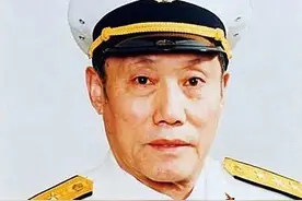 开国将帅（440）少将李耀文图片