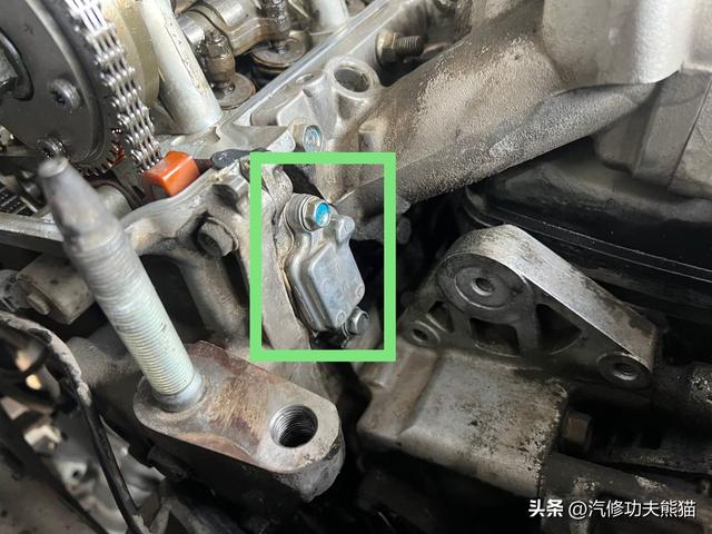 日系车不漏油吗？本田CRV漏机油！不必跪舔日系，只解决日系问题
