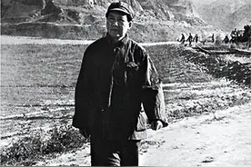 1947年，毛主席告别延安，为什么此后几十年，再未踏上延安土地？图片